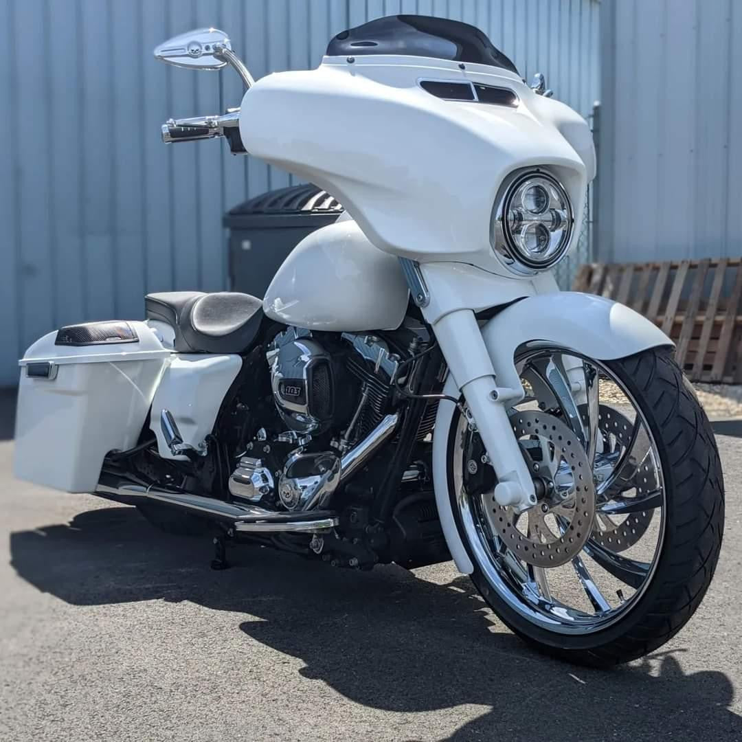 Villas Metric Chrome Wheels