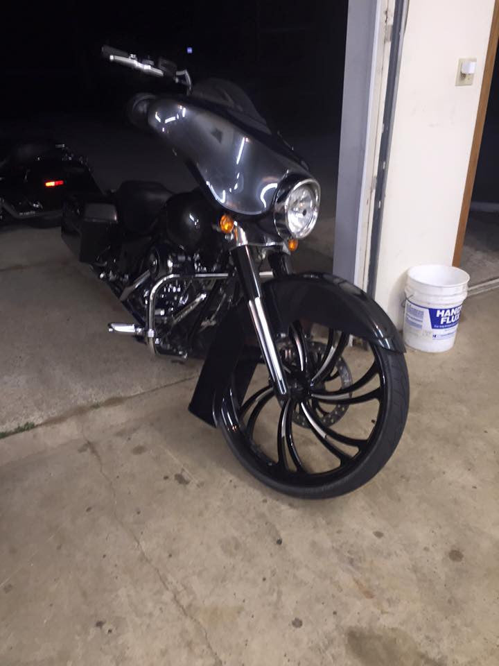 V Arm Metric Black Double Cut Wheels
