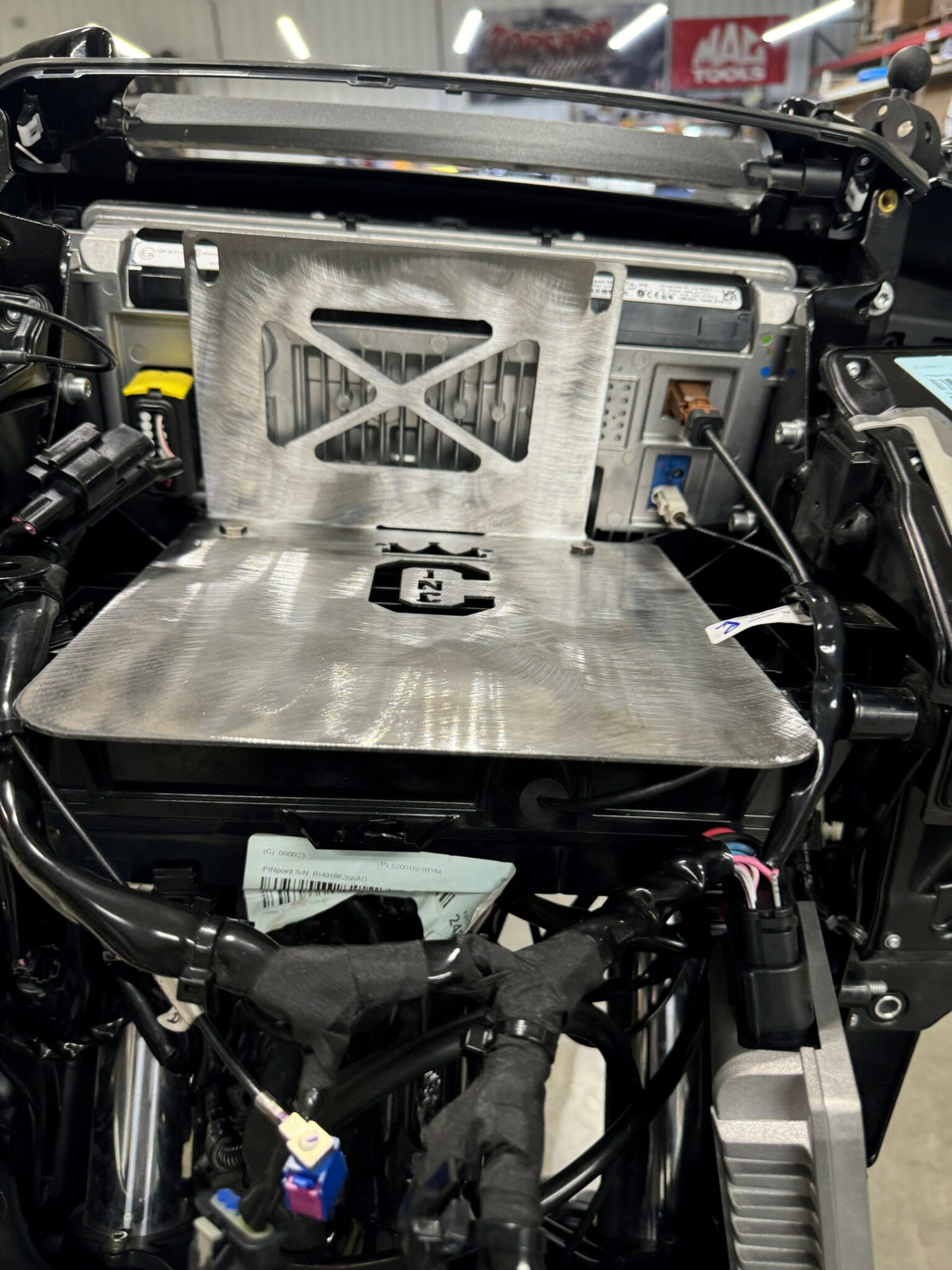 Curly's Inc Amp Tray – Street Glide