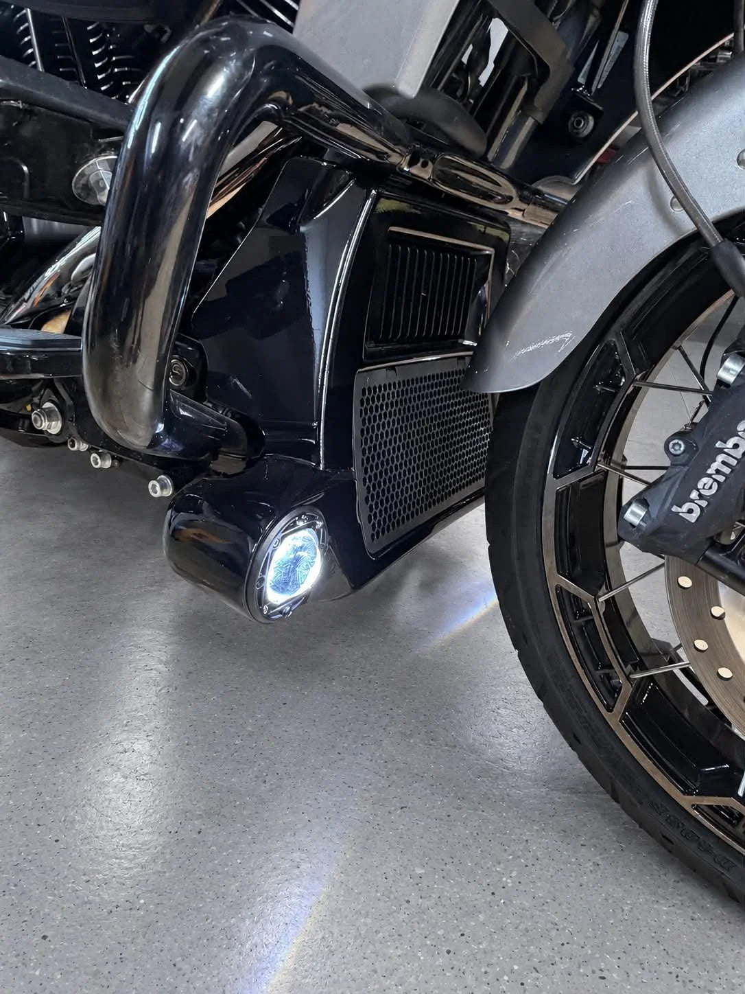 Voodoo 2024+ LED Chin Spoiler