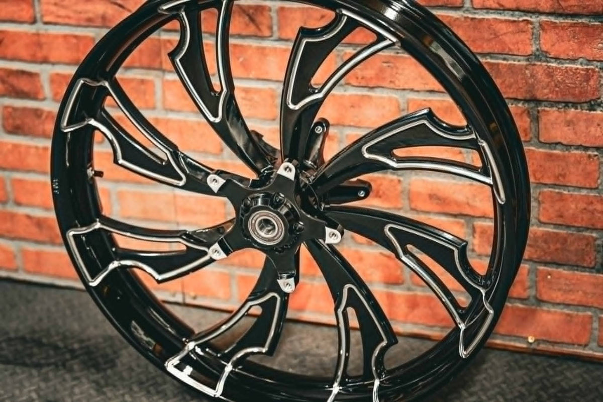 26x3.75" BLACK DOUBLE CUT GUINZU (2024+ HD Touring)