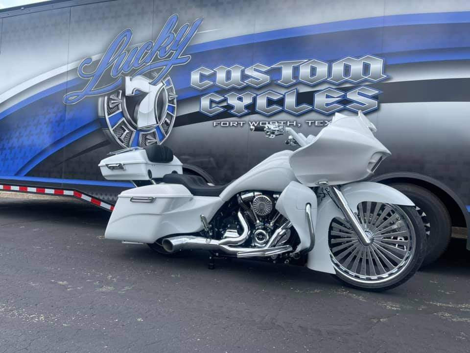 PentHSE Indian Chrome Wheels