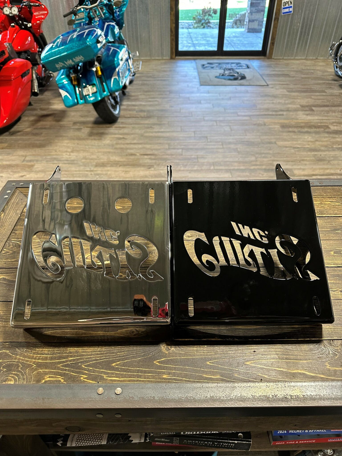 Curly's Inc Tour Pack Bracket – Direct Bolt On