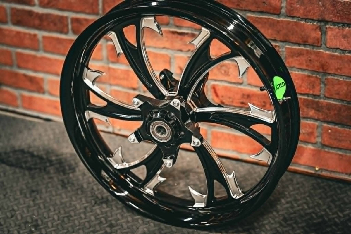 21X3.25" BLACK DOUBLE CUT DIRTY HKR (2014-2023 HD TOURING)