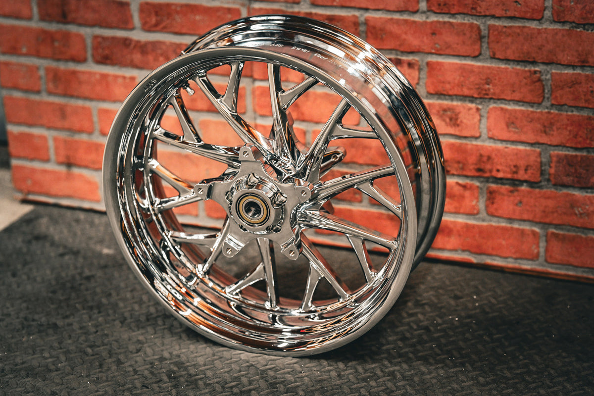 18x5.5" CHROME SE4 (2014-2023 HD Touring)
