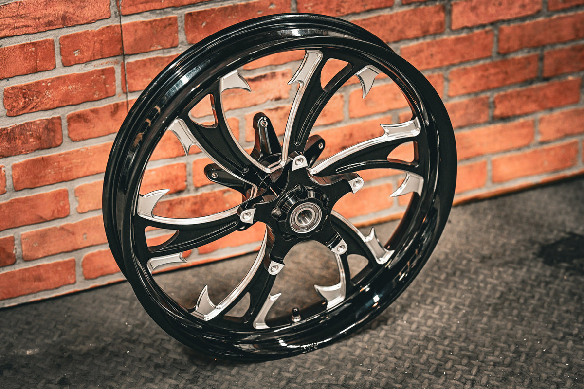 21X3.25" BLACK DOUBLE CUT DRTY HKR (2024+ HD TOURING)