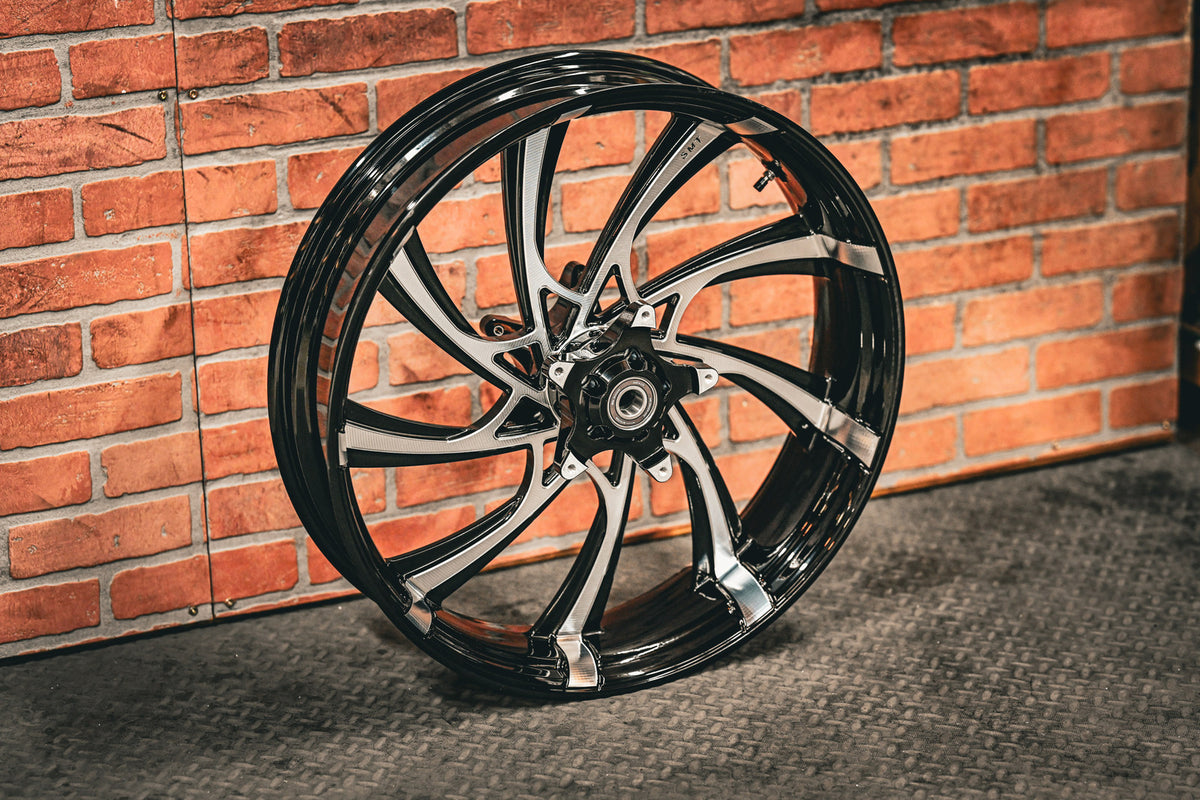 23X5.5" BLACK DOUBLE CUT XR9 (2014-2023 HD TOURING)