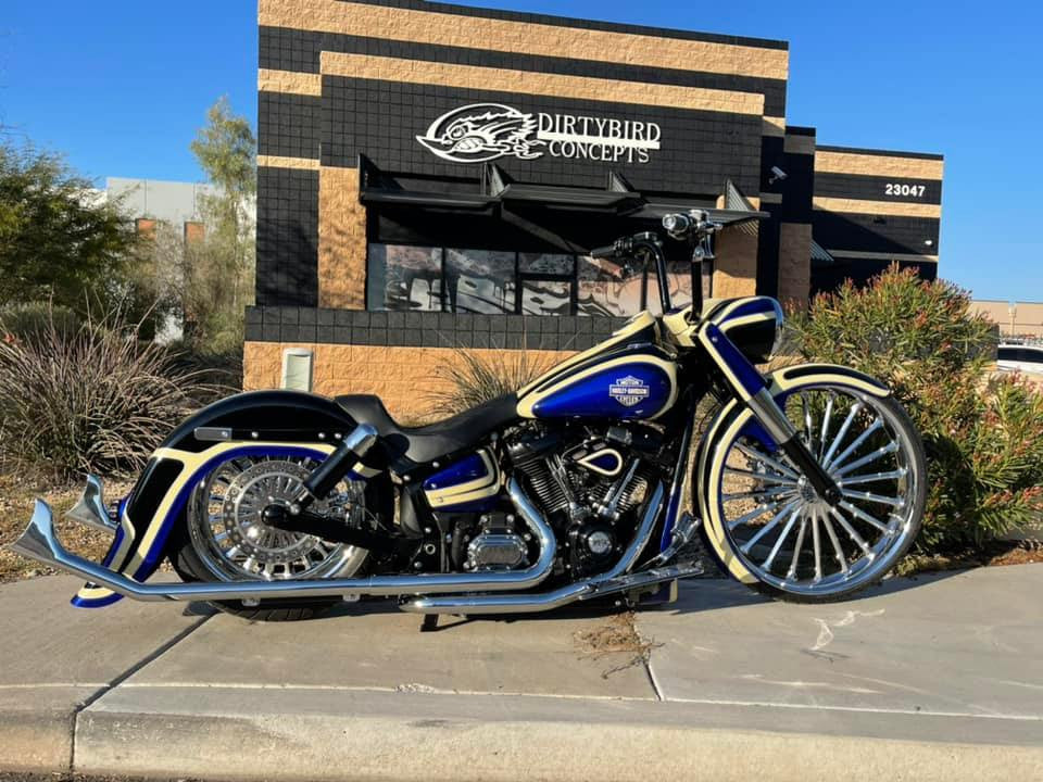 Straight Line Metric Chrome Wheels