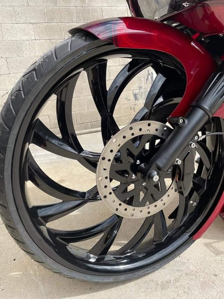 El Krwa Metric Black Wheels