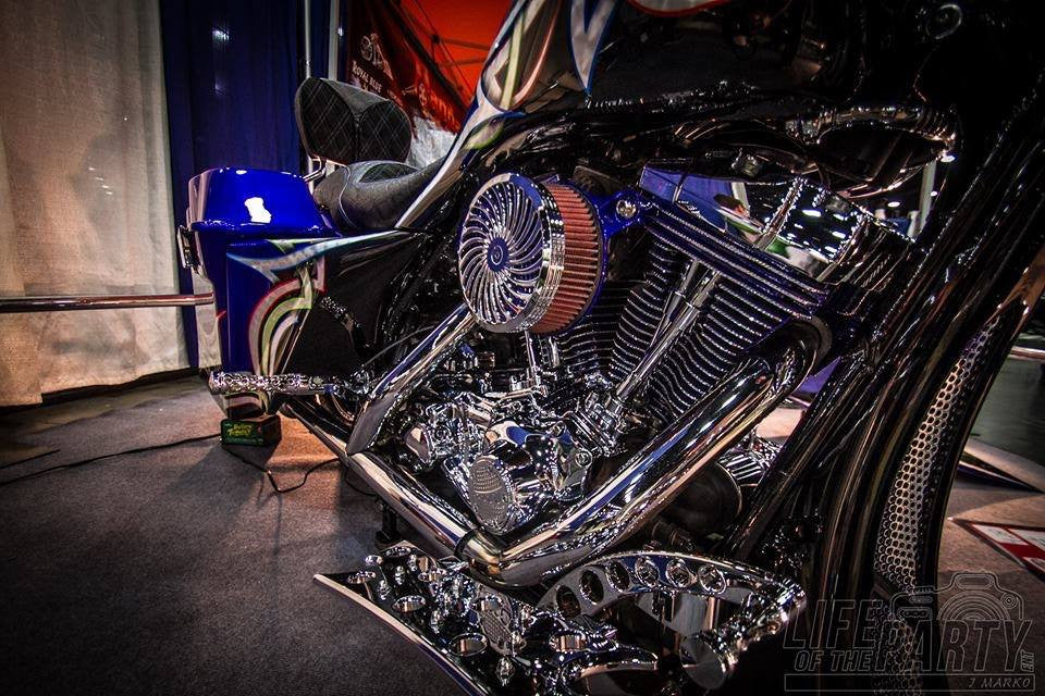 Hurricane matching air cleaner