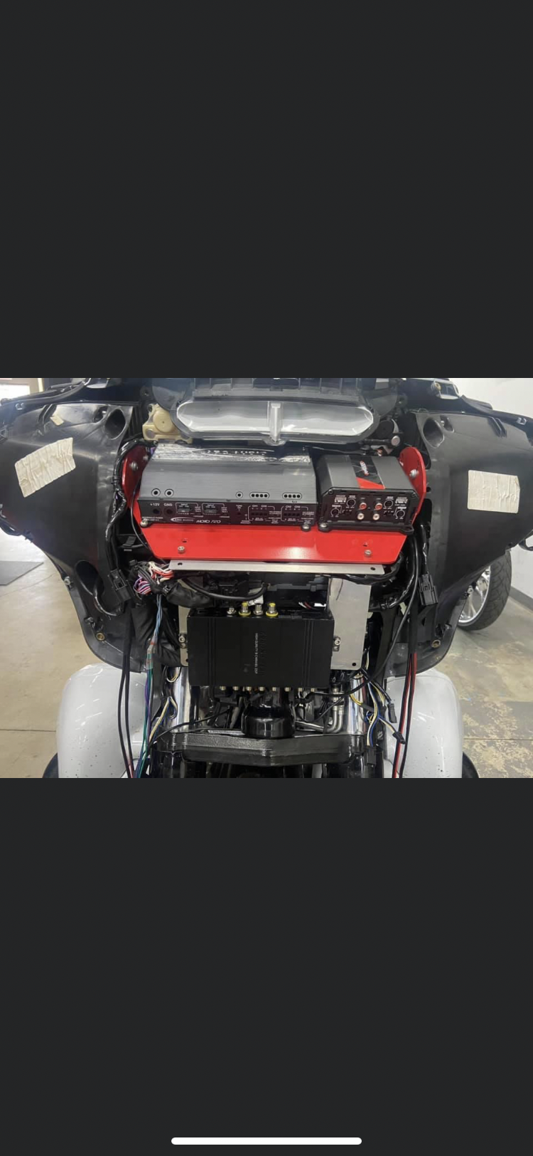 XEL Street Glide Amp Rack Bottom Plate