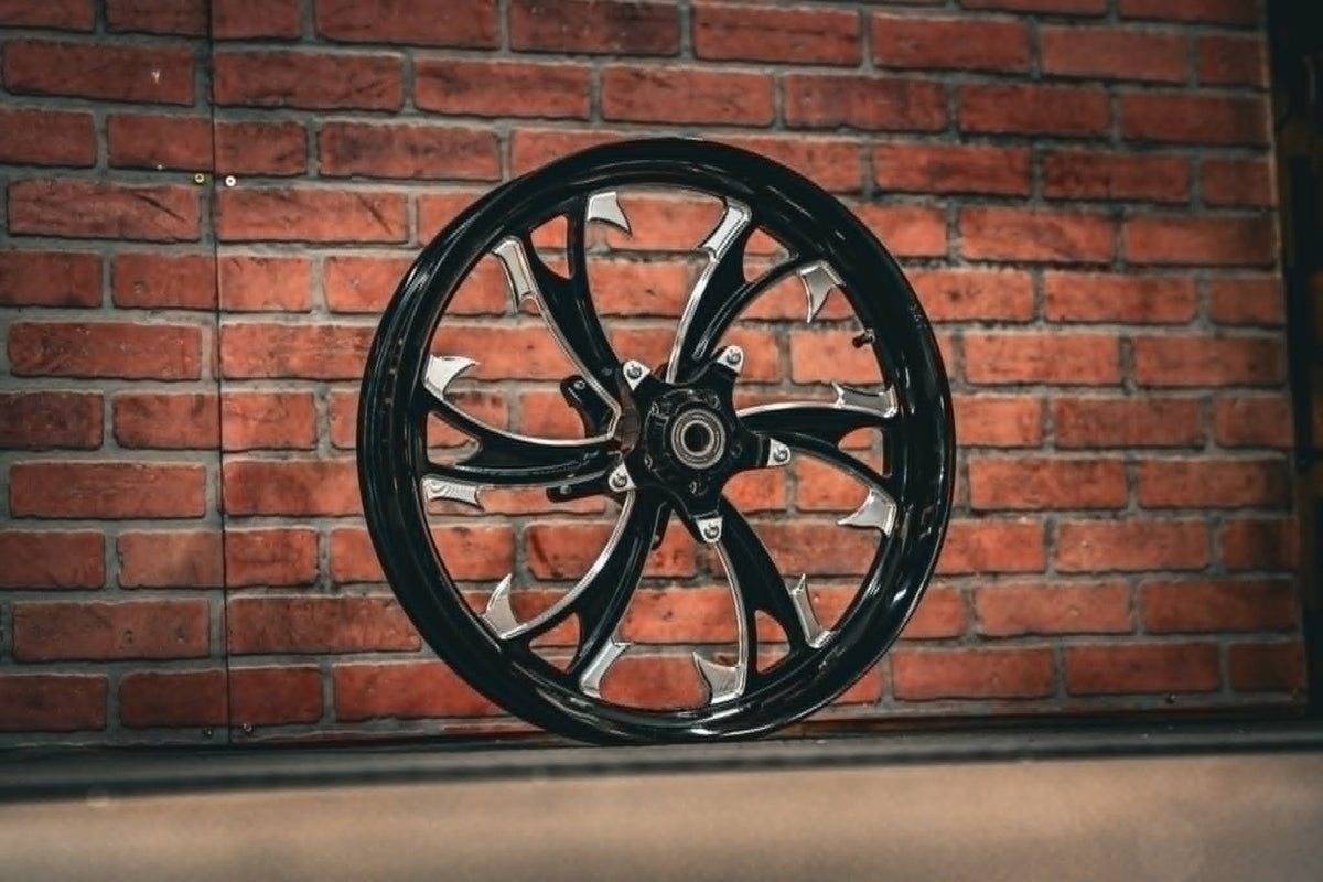 21X3.25" BLACK DOUBLE CUT DIRTY HKR (2014-2023 HD TOURING)