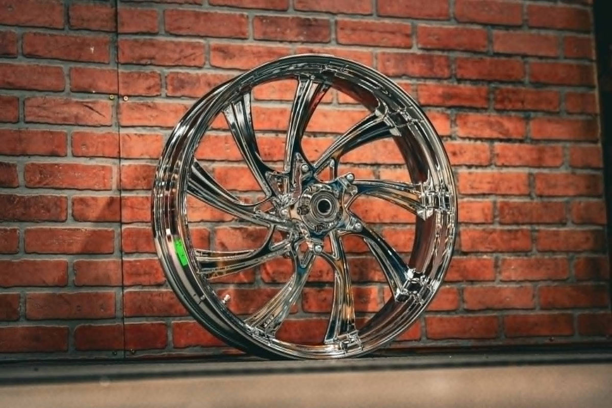 23x5.5" CHROME XR9 (2014-2023 HD TOURING)