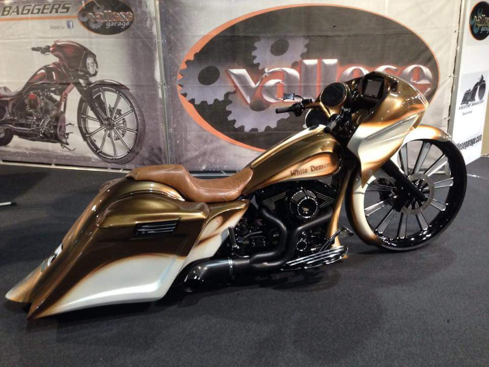 Elliptical Illusion Metric Black Double Cut Wheels