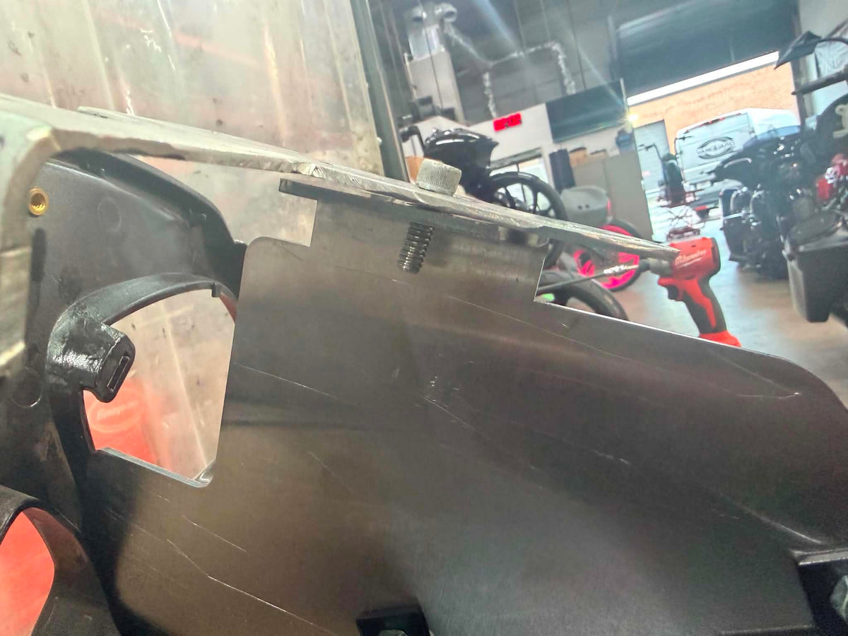 XEL Side Plates for 2015-Up Road Glide Amp Bracket