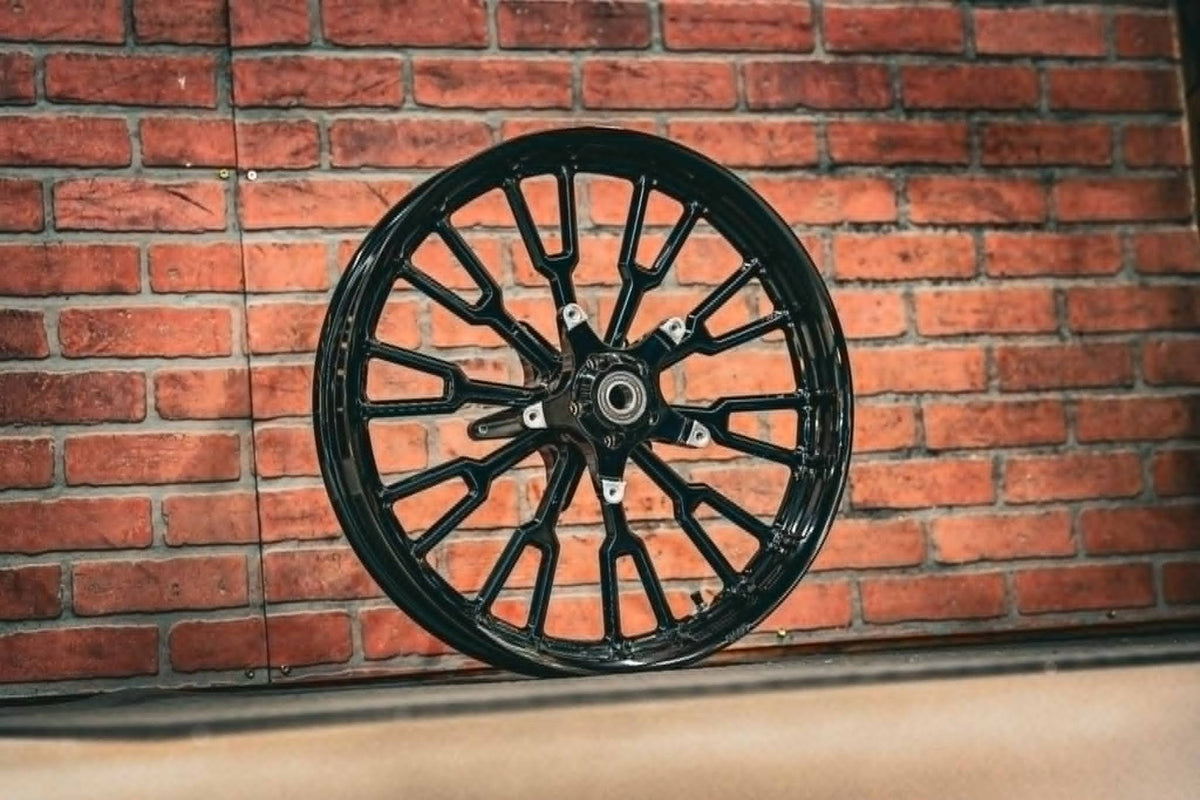 21X3.25" BLACK OG.29 (2024+ HD TOURING)