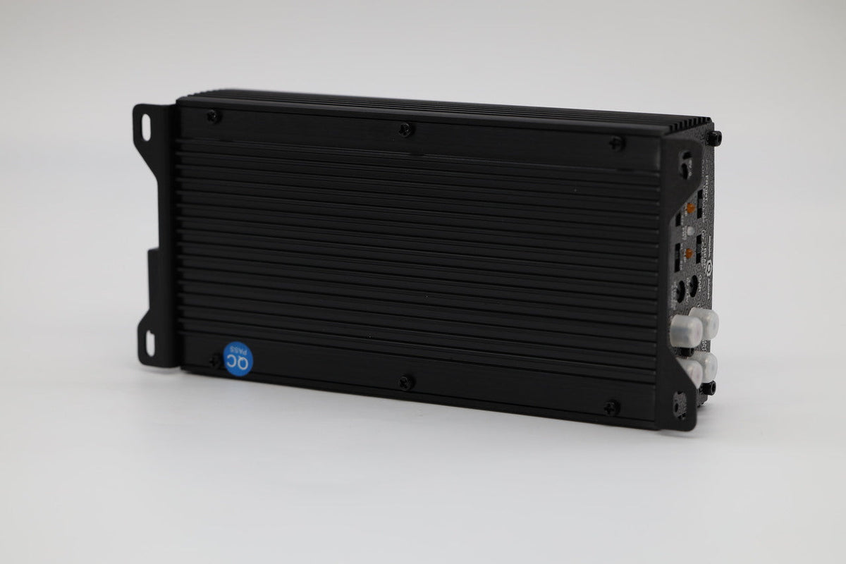 SoundQubed BG4-700 700 Watt Bagger Series Amp (Ultra Compact)
