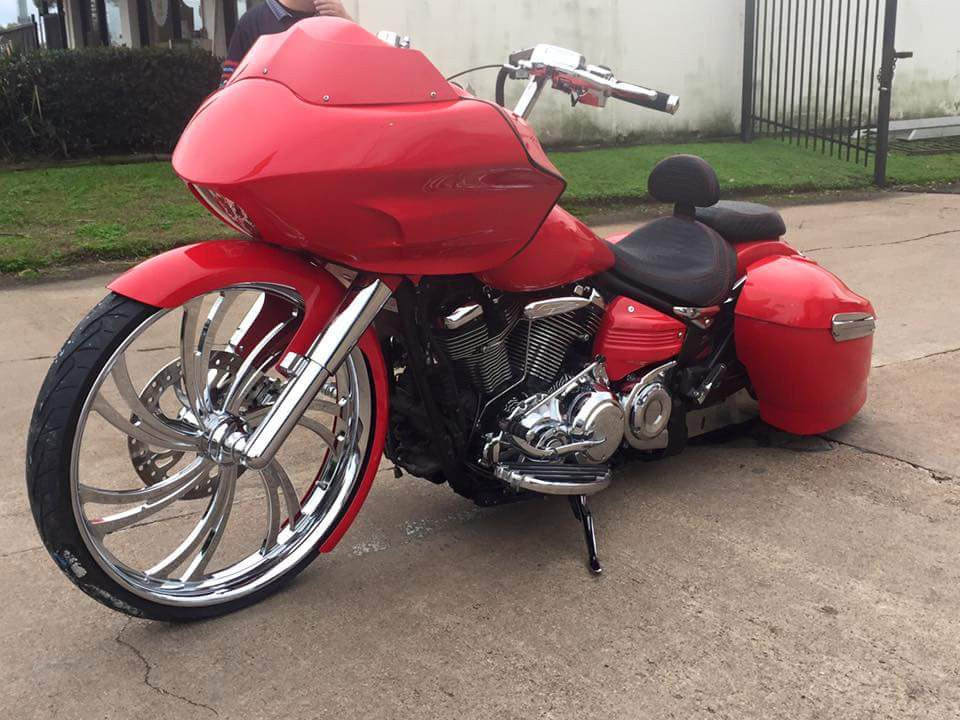 V Arm Metric Chrome Wheels