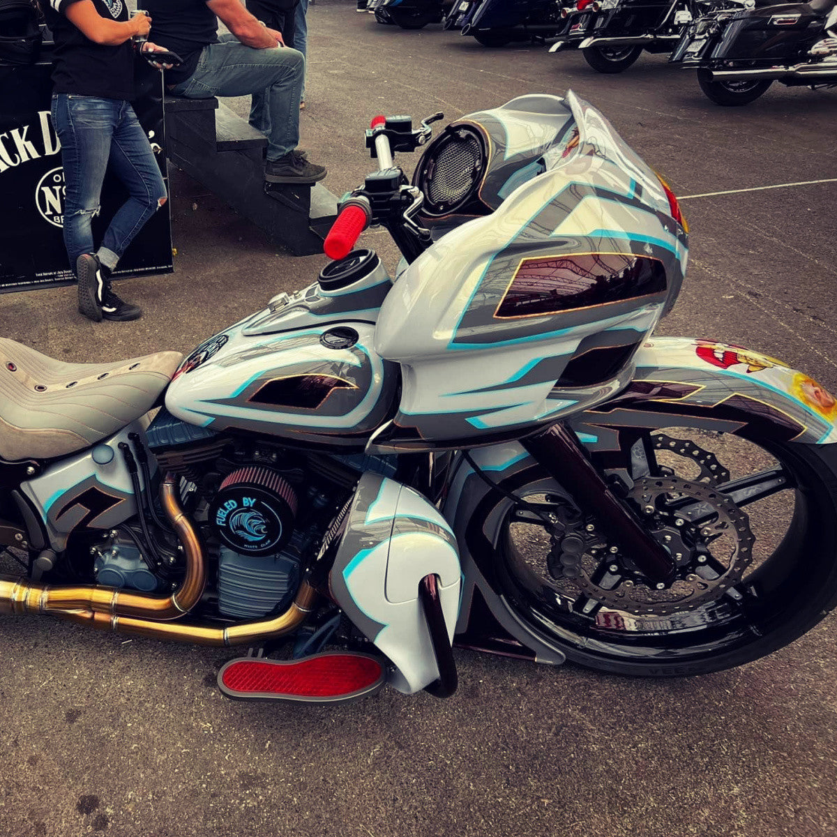 GT1 Harley Pan America Black Wheels