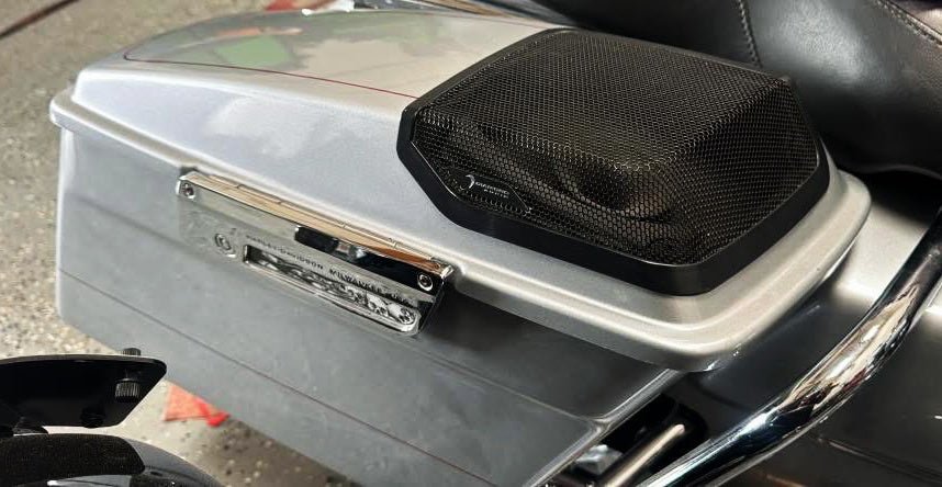Diamond Audio 1998-2013 Harley Davidson Cut In Speaker Lid Kit with MS69CX (4Ω) - MSMS694CX2LK13