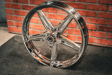 21x3.25" CHROME REV LIMIT (2014-23 HD Touring)