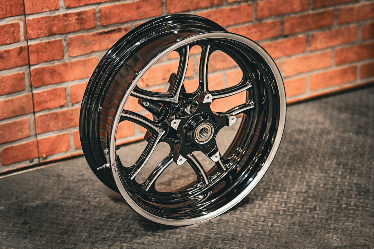 18x5.5" BLACK DOUBLE CUT RETRO 4 (2014-2023 HD Touring)