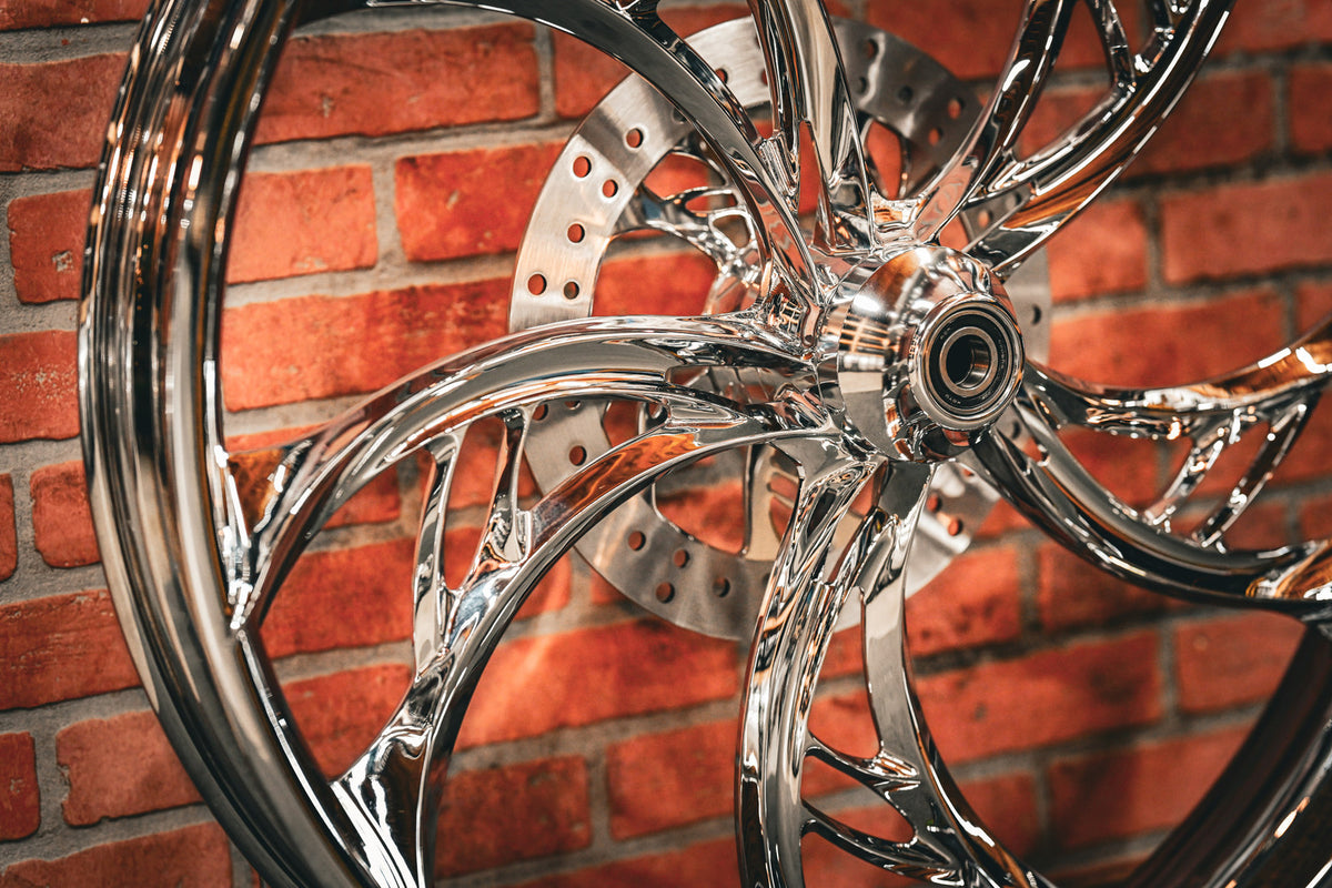30x4.0" 3D CHROME HENESSEY (2009-2023 HD Touring)