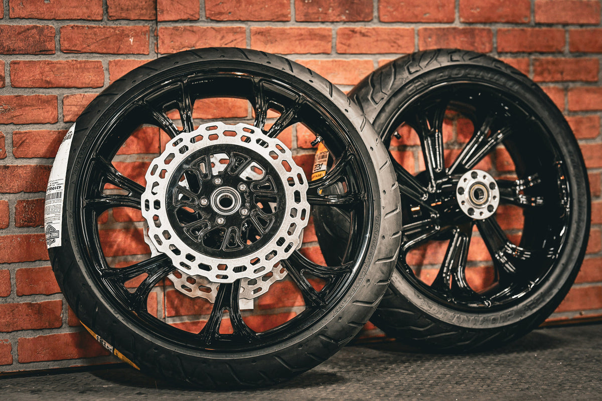 21x3.25" / 18x5.5 BLACK 3D BLADE RUNNER PAIR (2014-2023 HD TOURING)