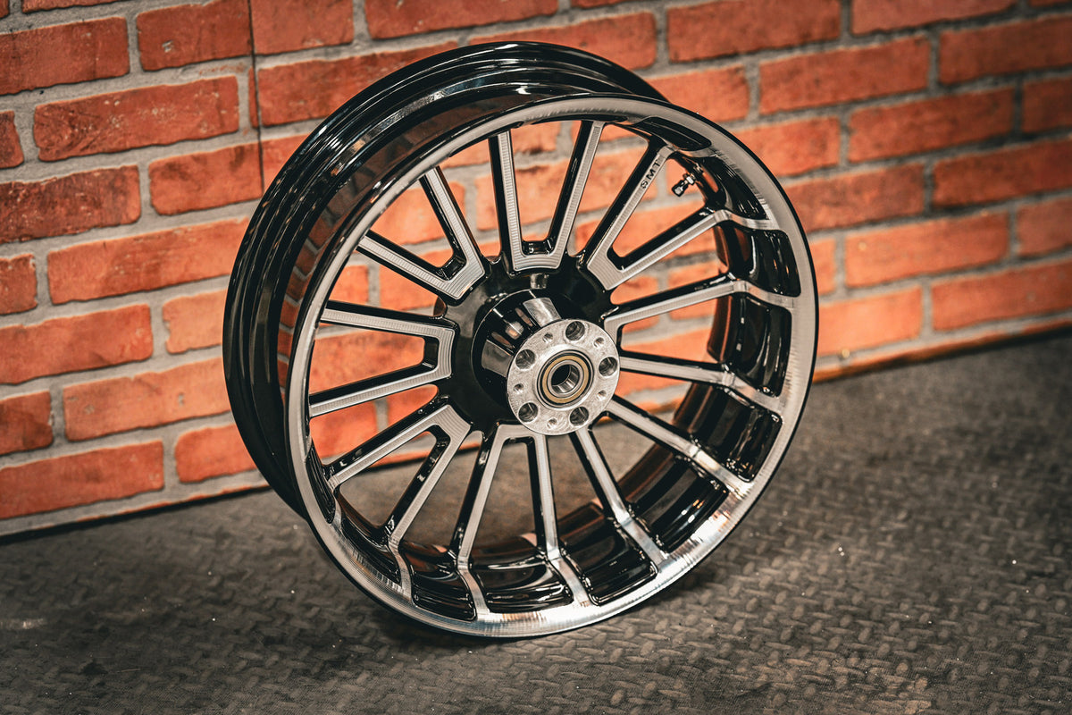 18x5.5" BLACK DOUBLE CUT OG 22 (2009-2023 HD Touring)
