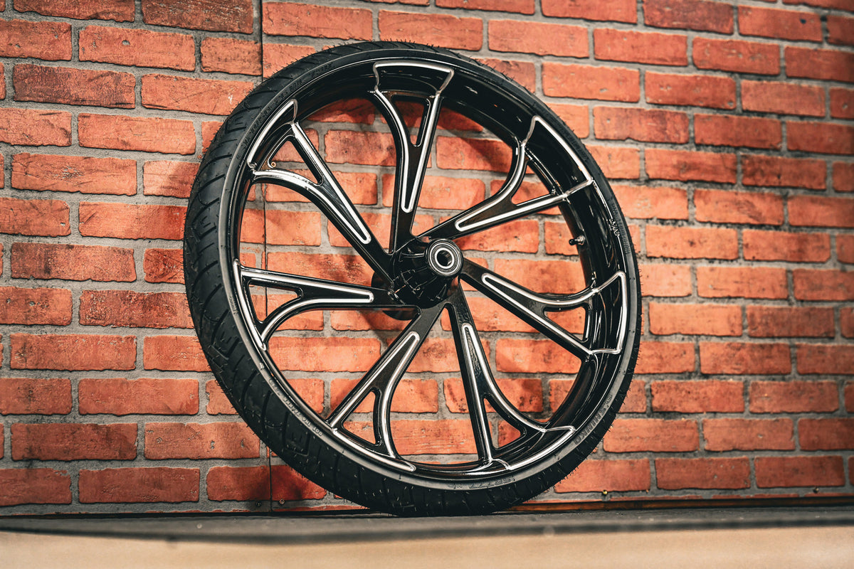 26x3.75" BLACK DOUBLE CUT BLADE RUNNER (2008-2026 HD Touring)