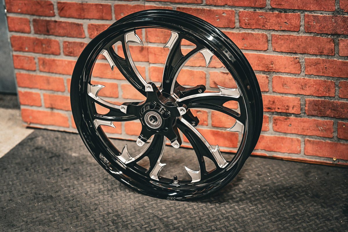 21X3.25" BLACK DOUBLE CUT DRTY HKR (2024+ HD TOURING)