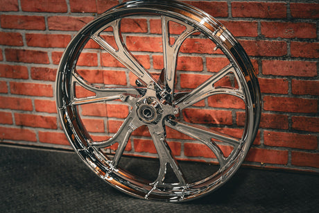 26x3.75" CHROME BLADE RUNNER (2014-2023 HD Touring)