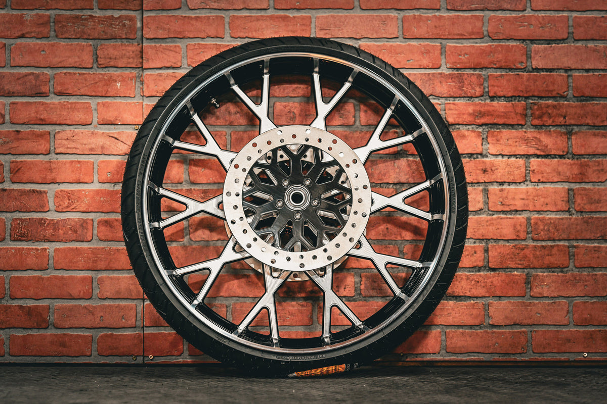 26x3.75" BLACK DOUBLE CUT OG5 (2008-2026 HD Touring)