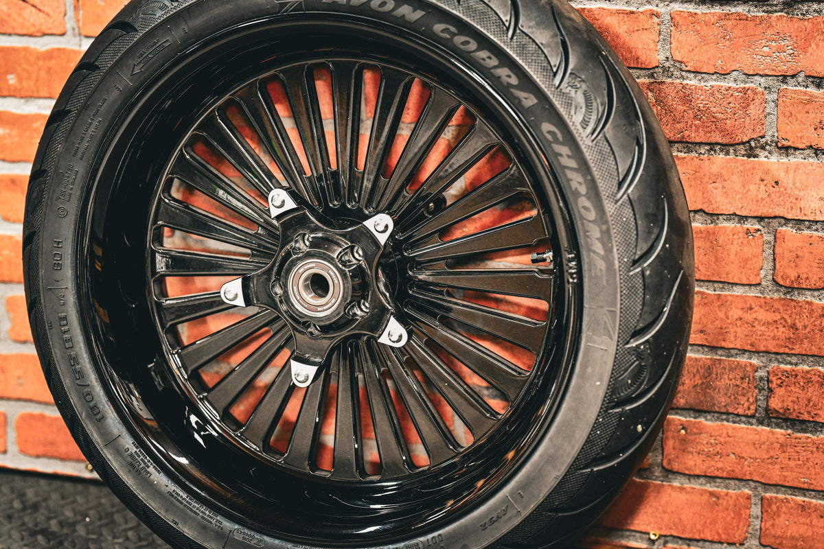 18x5.5" BLACK PENTHSE (2014 - 2023 HD Touring)