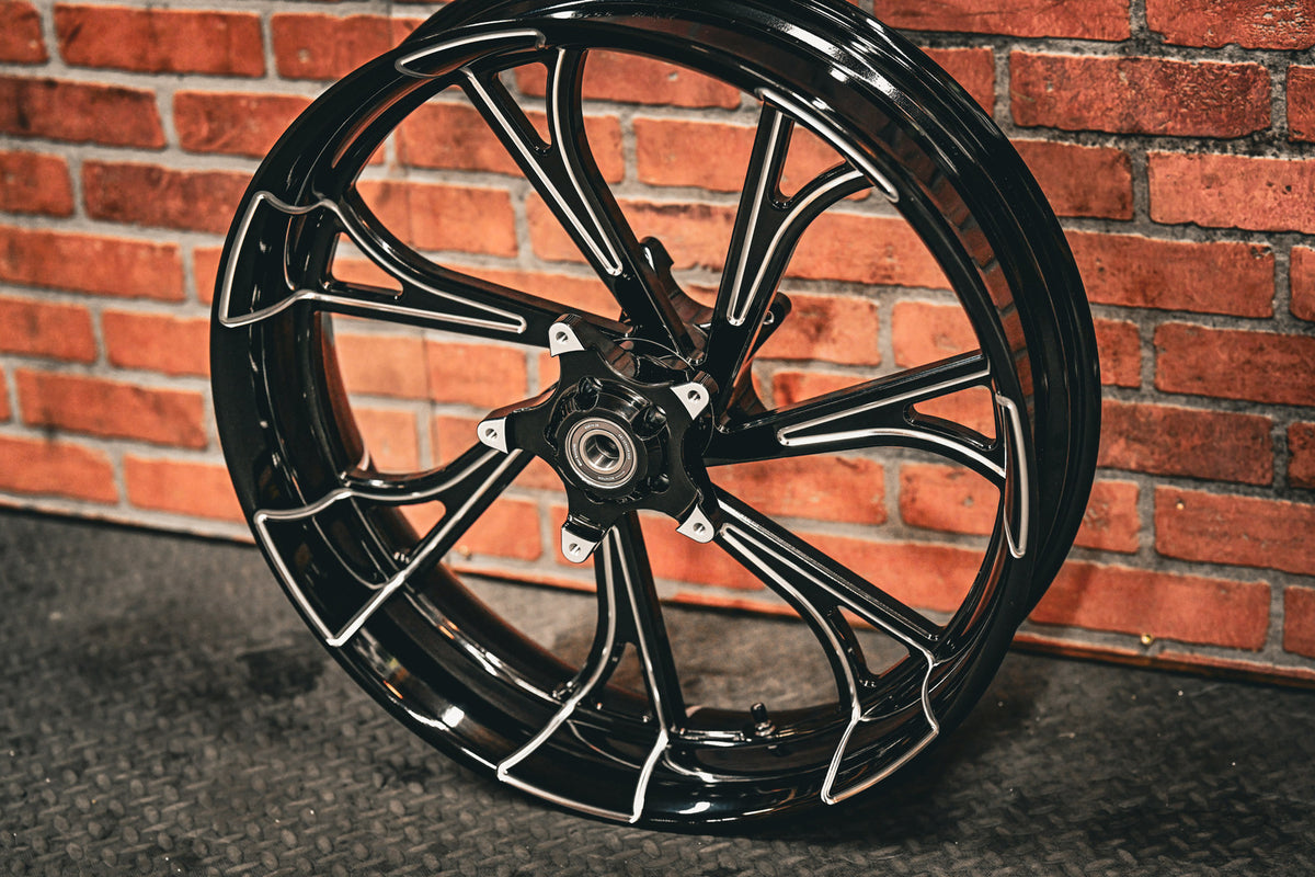23x5.5" BLACK DOUBLE CUT BLADERUNNER  (2014-2023 HD TOURING)