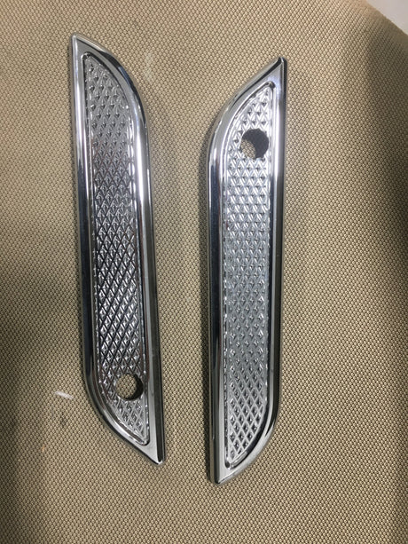 Topshop Chrome Large Diamond Bag Latches