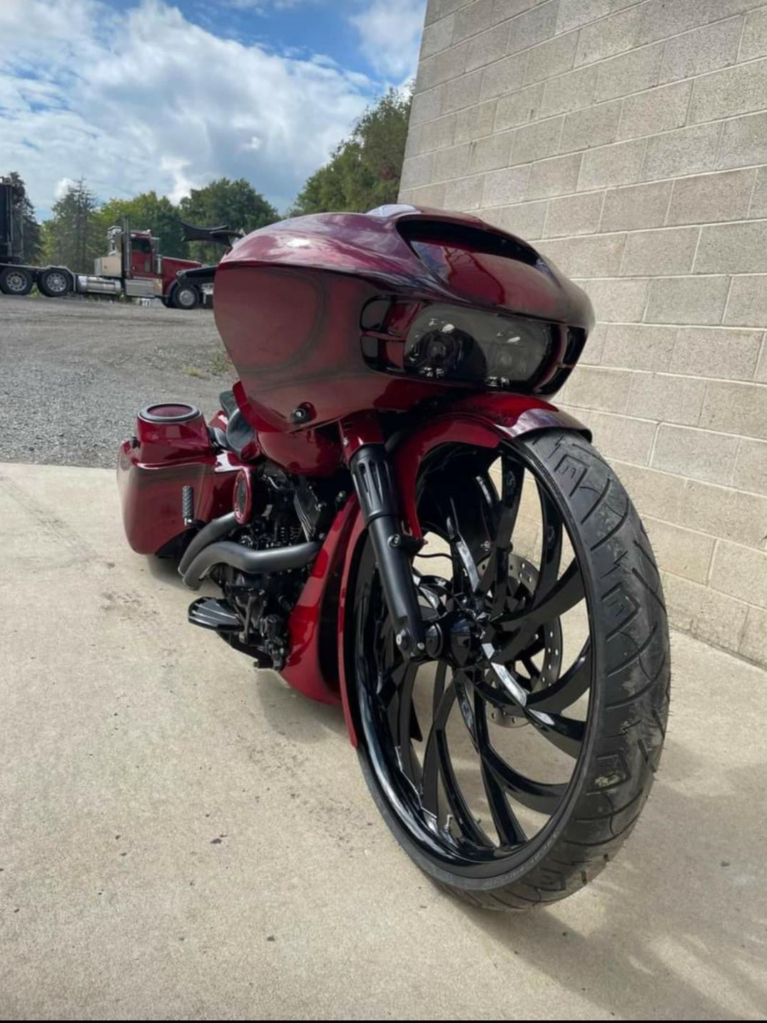 El Krwa Metric Black Wheels